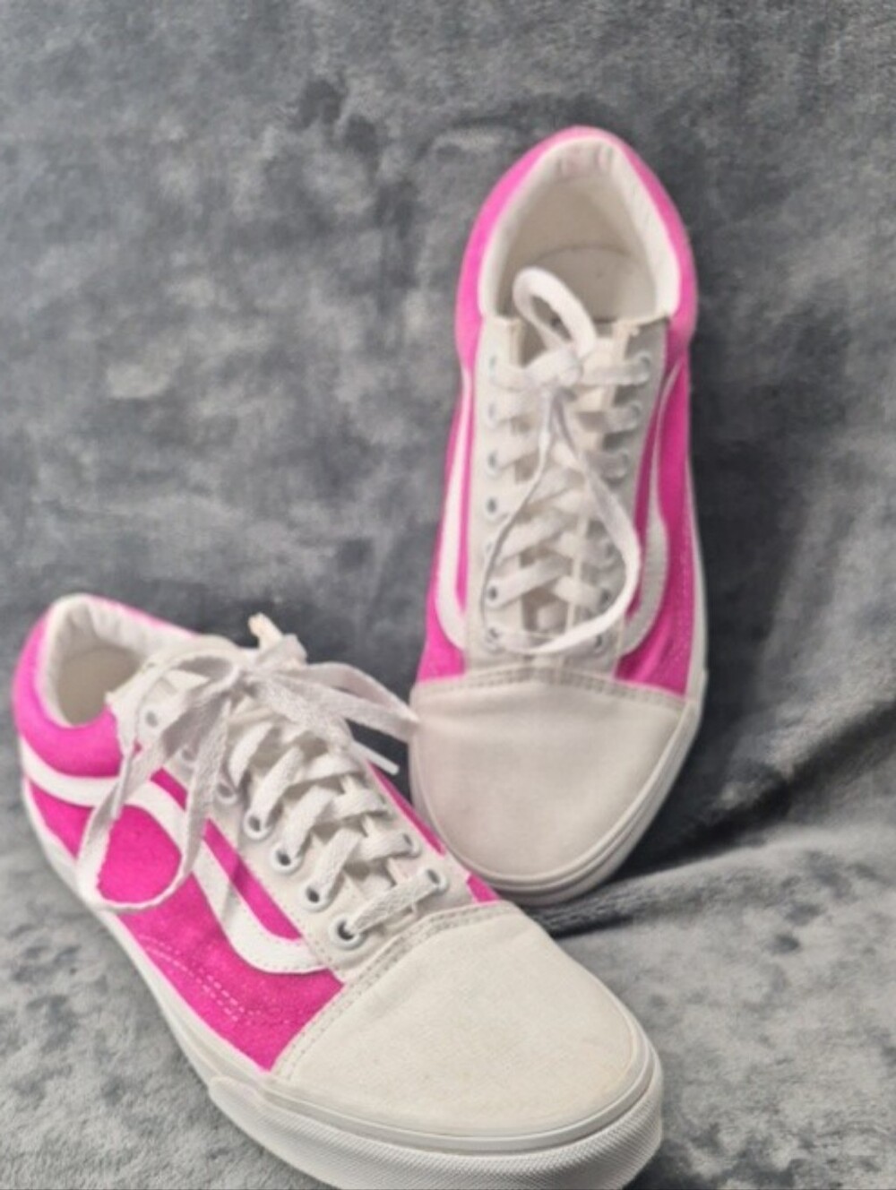 Vans Old Skool Lace Up Sneaker Neon Hot Pink White Vibrant Mens 6.5 Womens 8.0